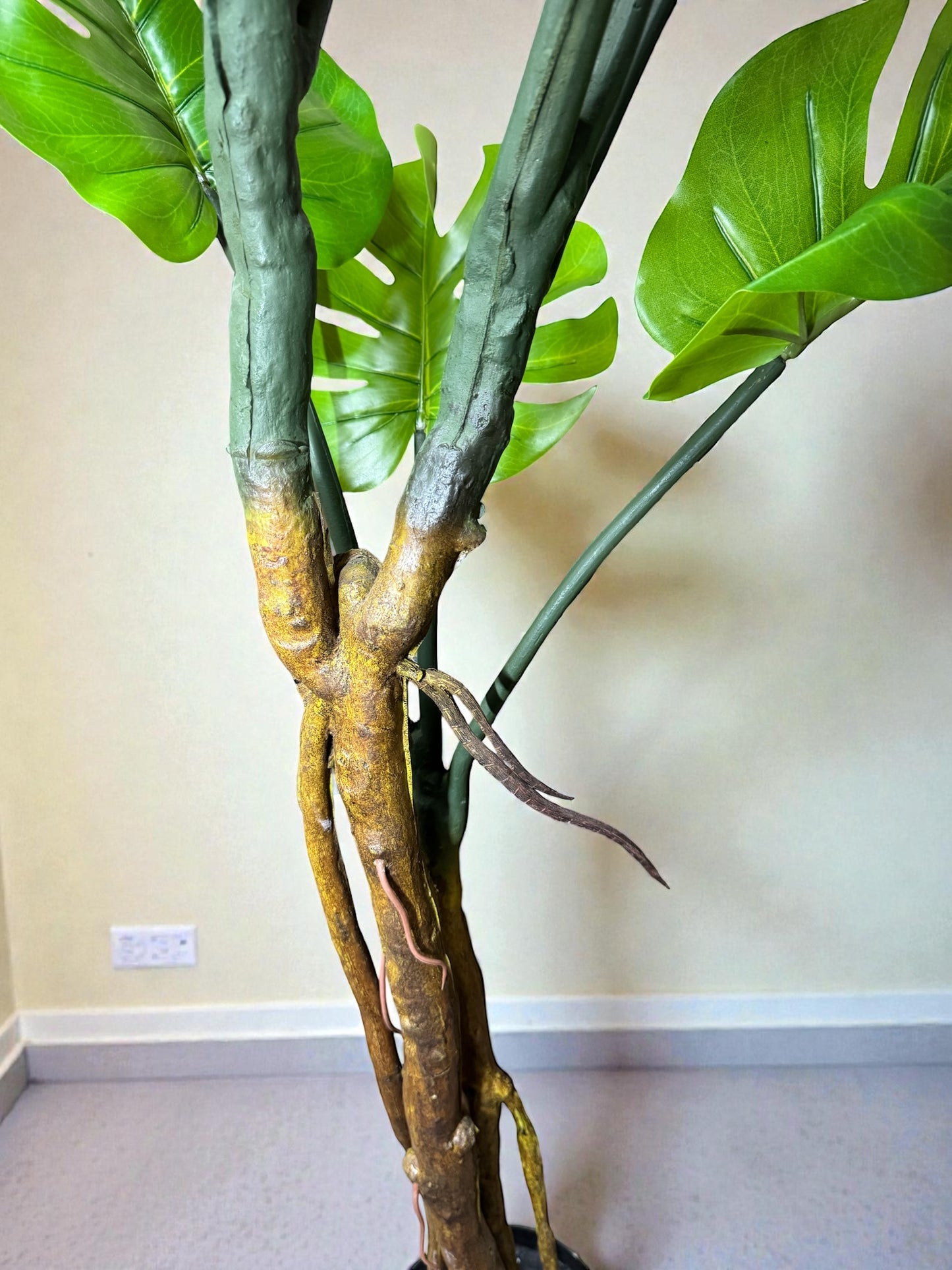 Monstera artificiale